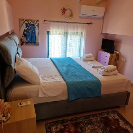 Thetis With Private Pool Where The Sunsets Fade Away * Agios Nikitas